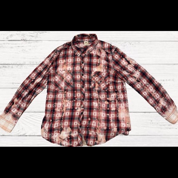 Custom upcycled bleached flannels - Picture 3 of 3